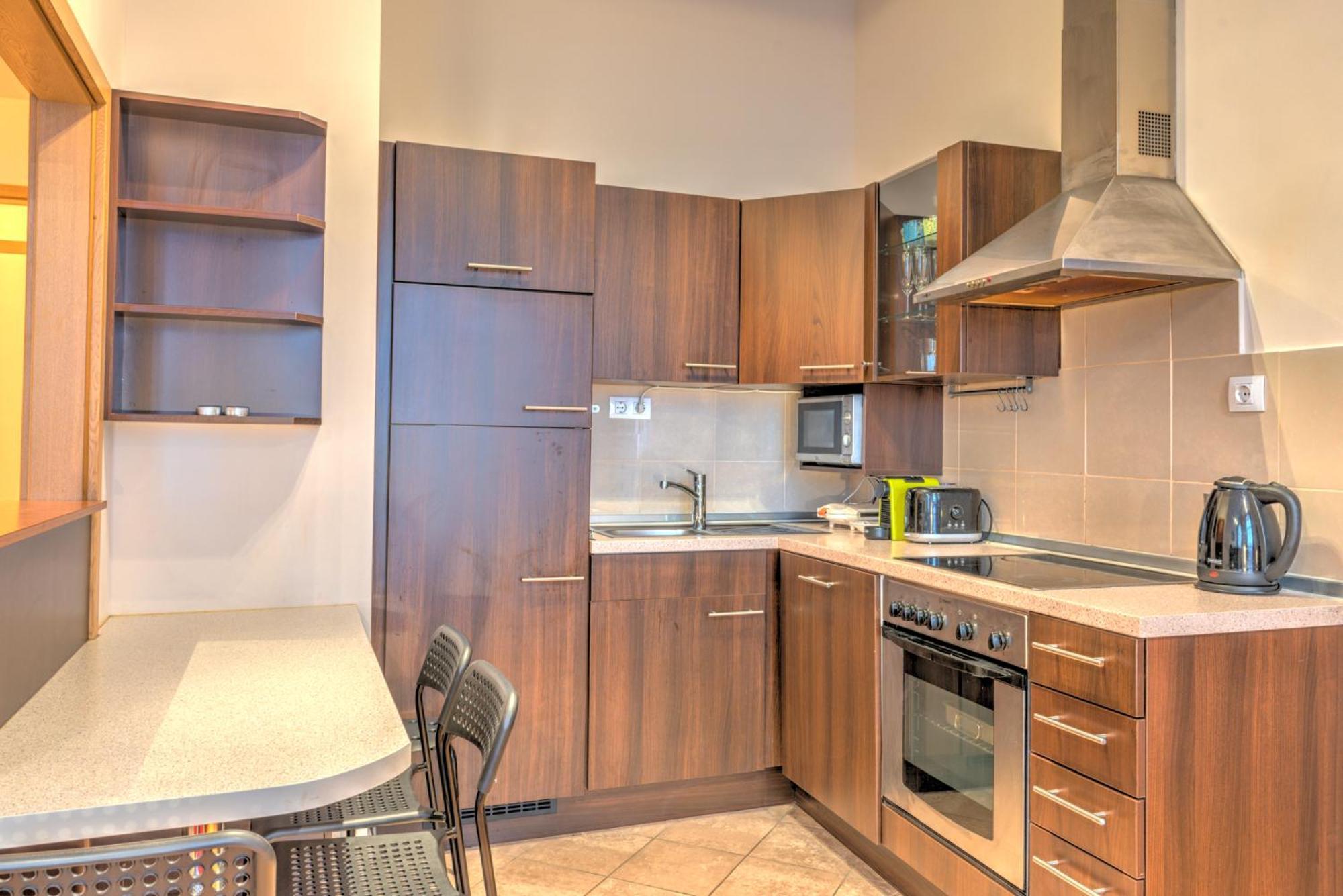 Central Downtown Apartments Budapeste Exterior foto